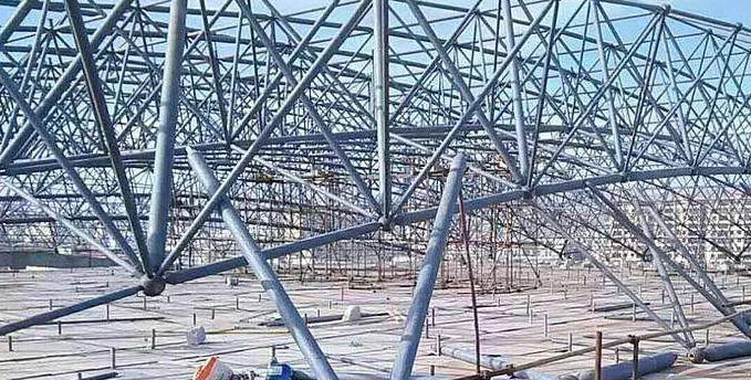 宣威盘点螺栓球网架对于选材方面的4个基本恳求